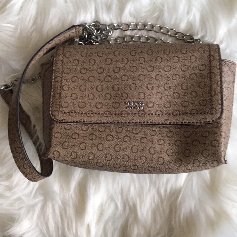 GUESS LOGO SLING BAG - Picture 3 of 8